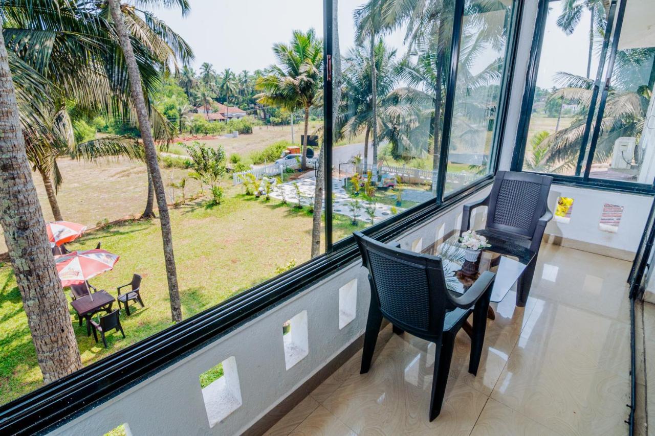 White House In Goa, Truly Amazing Experience Bed & Breakfast Saligao ภายนอก รูปภาพ