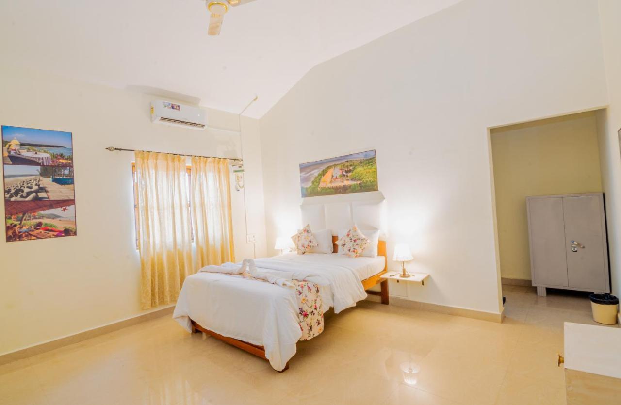 White House In Goa, Truly Amazing Experience Bed & Breakfast Saligao ภายนอก รูปภาพ